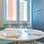 Cenisio Urban Collection Design - Comfort & Location *