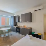 Cenisio Urban Collection Design - Comfort & Location