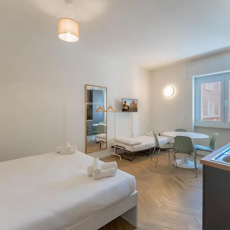 Apartman Cenisio Urban Collection Design - Comfort & Location